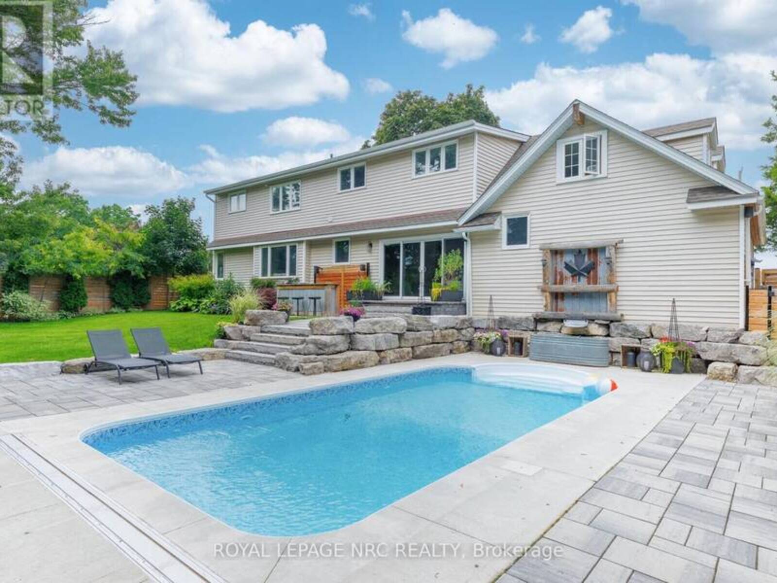 1154 PELHAM ROAD, St. Catharines, Ontario L2R 6P7