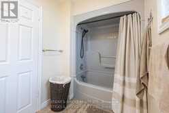 8238 LEXINGTON COURT | Niagara Falls Ontario | Slide Image Sixteen