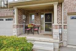 97 ABBOTT PLACE | Fonthill Ontario | Slide Image Four