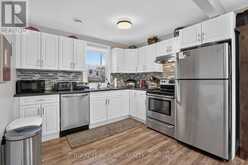 63 OAKWOOD STREET | Port Colborne Ontario | Slide Image Nine