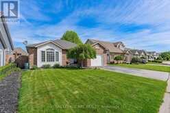1052 VANSICKLE ROAD N | St. Catharines Ontario | Slide Image Three
