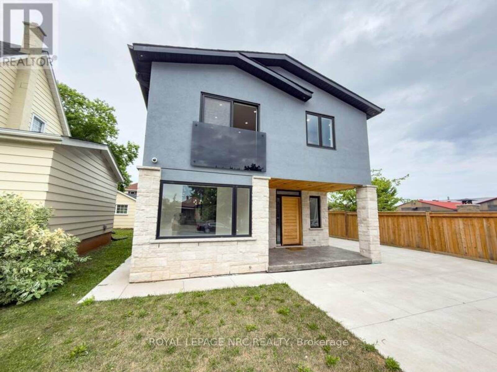 4392 ONTARIO STREET, Beamsville, Ontario L0R 1B0