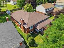 12 FERN GATE | Fonthill Ontario | Slide Image Thirty-two
