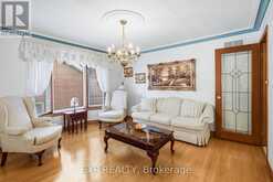 12 FERN GATE | Fonthill Ontario | Slide Image Seven