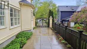 14650 NIAGARA PARKWAY | Niagara-on-the-Lake Ontario | Slide Image Thirty-six