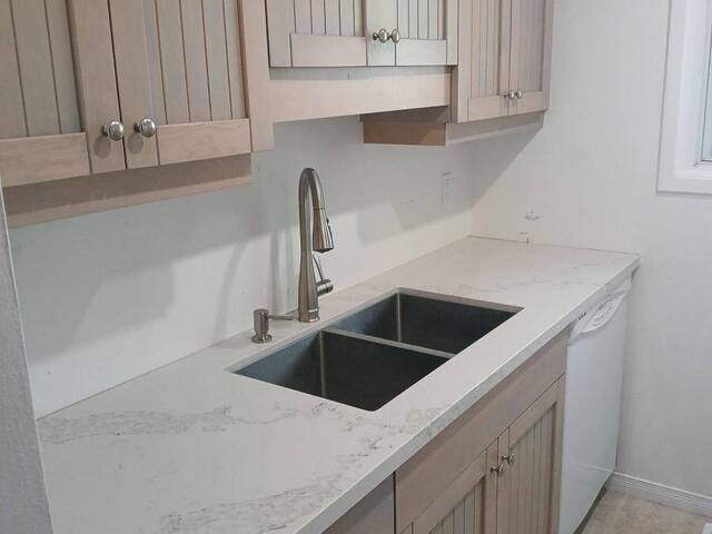 31 - 302 VINE STREET St. Catharines Ontario, L2M 7M6 - 2 Bedrooms Condo For Sale