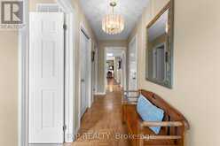9 KINSMAN COURT S | Fonthill Ontario | Slide Image Twelve