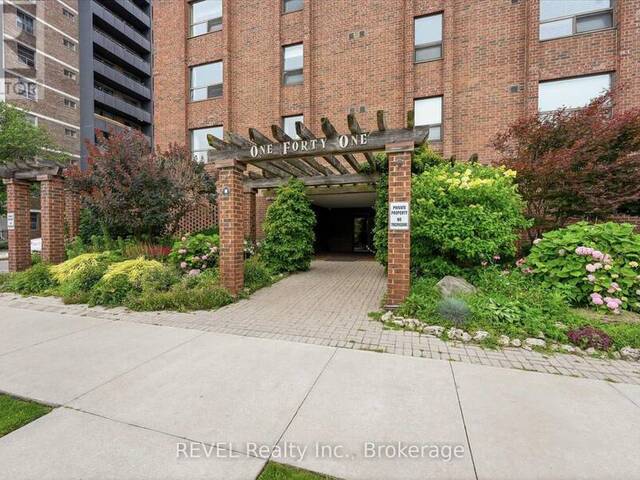 201 - 141 CHURCH STREET St. Catharines Ontario, L2R 7L7 - 2 Bedrooms Condo For Sale