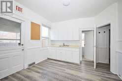 105A WELLAND AVENUE | St. Catharines Ontario | Slide Image Ten