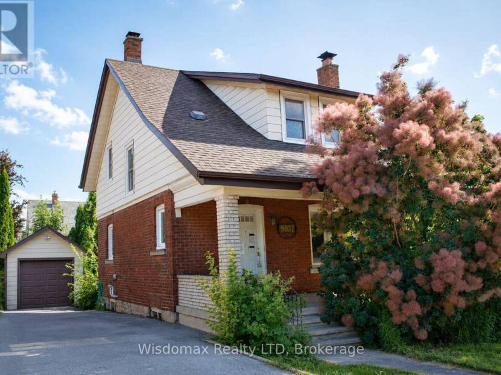 5037 JEPSON STREET, Niagara Falls, Ontario L2E 1K4
