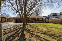 6398 MOUNTAIN ROAD | Niagara Falls Ontario | Slide Image Three