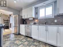 36 ROCHELLE DRIVE | St. Catharines Ontario | Slide Image Thirteen