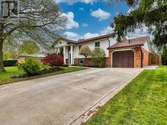 36 ROCHELLE DRIVE St. Catharines Ontario, L2M 6Y9
