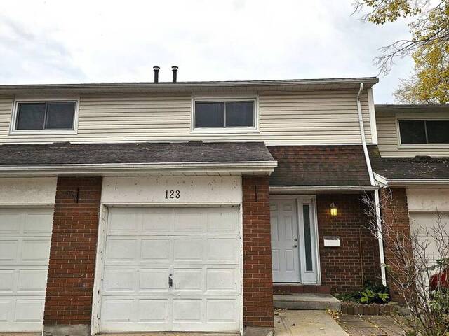123 - 286 CUSHMAN ROAD St. Catharines Ontario, L2M 6Z2 - 3 Bedrooms Condo For Sale