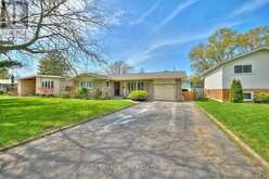36 VALERIE DRIVE | St. Catharines Ontario | Slide Image Forty