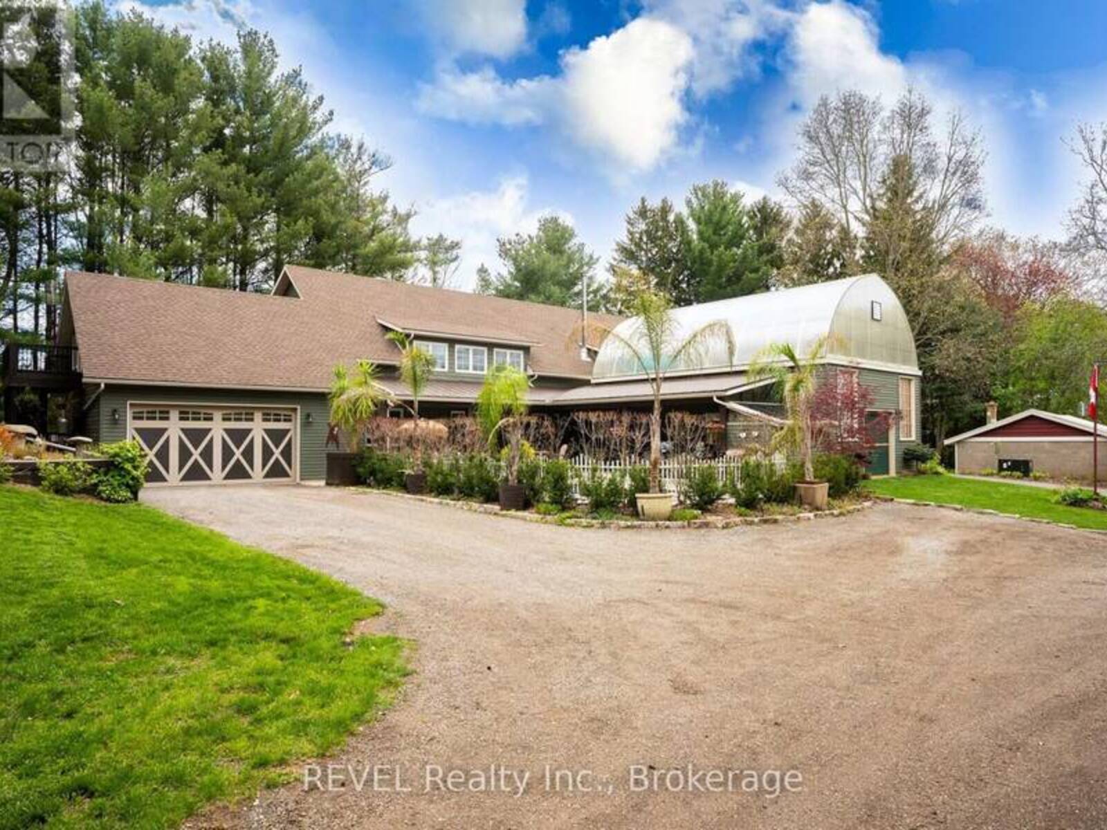 573 CANBORO ROAD, Pelham, Ontario L0S 1C0