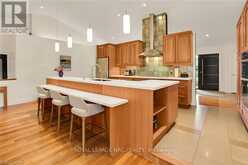 16 SPRING GARDEN BOULEVARD | St. Catharines Ontario | Slide Image Twelve