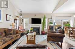 15 FISHER DRIVE | Niagara-on-the-Lake Ontario | Slide Image Three