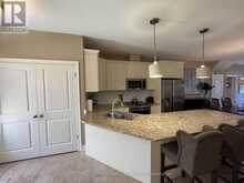 2 - 6186 DORCHESTER ROAD | Niagara Falls Ontario | Slide Image Four