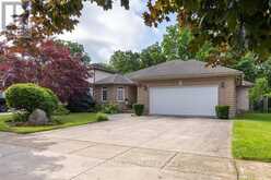 18 HARMONY DRIVE | Niagara-on-the-Lake Ontario | Slide Image Two
