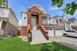 48 CANNERY DRIVE | Niagara-on-the-Lake Ontario | Slide Image Two
