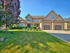 7995 CATHEDRAL DRIVE Niagara Falls Ontario, L2H 2Z2