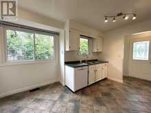 26 FRIARS COURT | St. Catharines Ontario | Slide Image Eleven