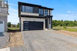 7455 MAJESTIC TRAIL | Niagara Falls Ontario | Slide Image Two