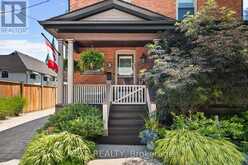 3 NORRIS PLACE | St. Catharines Ontario | Slide Image Three