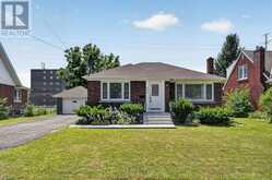 6268 CORWIN CRESCENT | Niagara Falls Ontario | Slide Image One