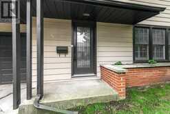 113 ST. PAUL CRESCENT | St. Catharines Ontario | Slide Image Eight