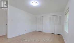 19 WOODINGTON CRESCENT | St. Catharines Ontario | Slide Image Nineteen
