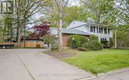 19 WOODINGTON CRESCENT | St. Catharines Ontario | Slide Image Forty-one