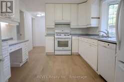 19 WOODINGTON CRESCENT | St. Catharines Ontario | Slide Image Eight