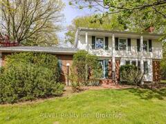 19 WOODINGTON CRESCENT St. Catharines Ontario, L2T 3T8