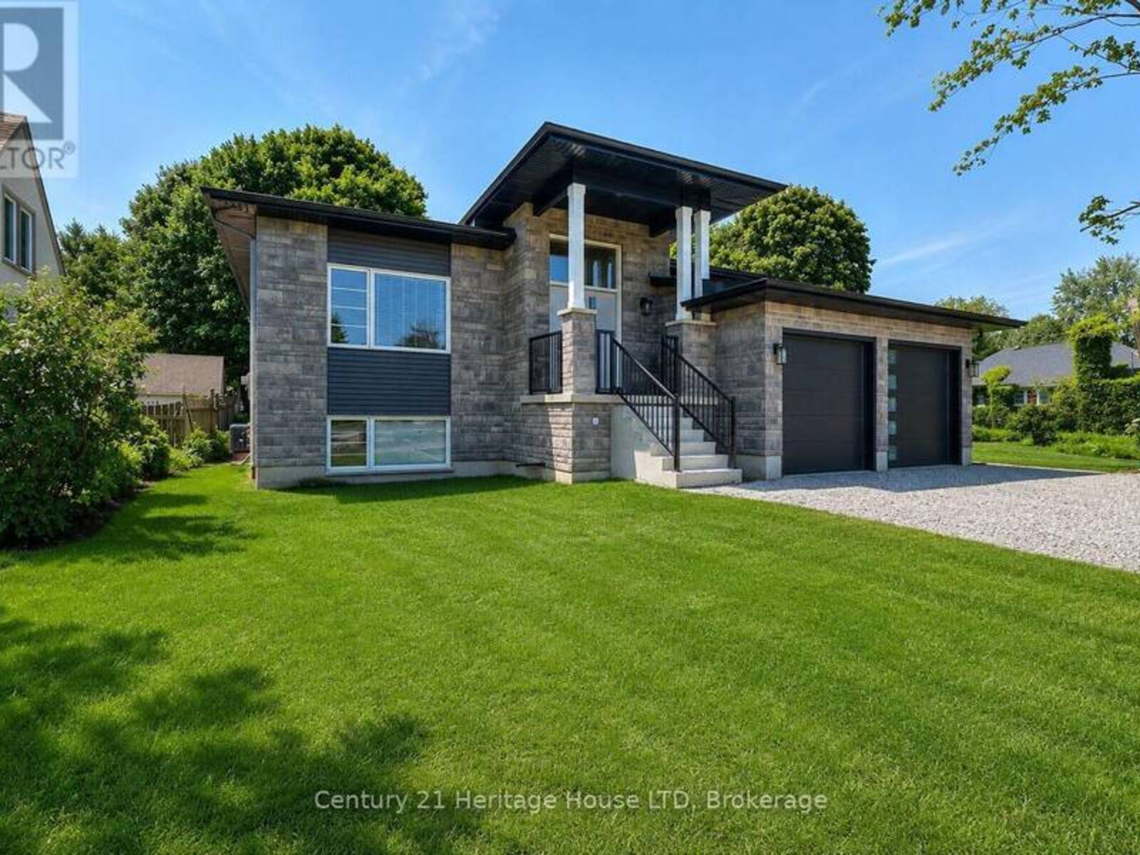 336 SUGARLOAF STREET, Port Colborne, Ontario L3K 2P3
