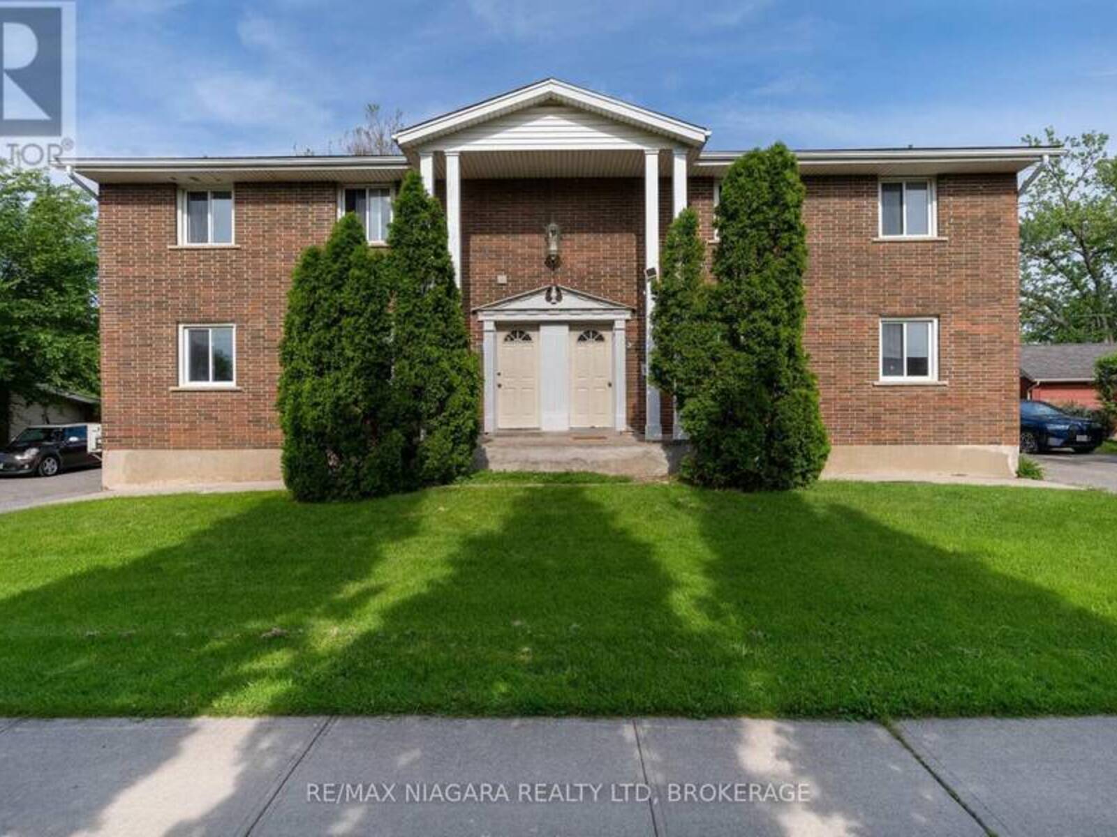 293-295 GLENRIDGE AVENUE, St. Catharines, Ontario L2T 3K5
