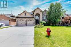 9148 HENDERSHOT BOULEVARD | Niagara Falls Ontario | Slide Image Three