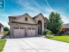 9148 HENDERSHOT BOULEVARD Niagara Falls Ontario, L2H 0E3