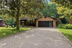 9 BEECHNUT COURT | Fonthill Ontario | Slide Image One