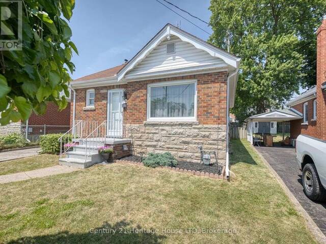 6477 BARKER STREET Niagara Falls Ontario, L2G 1Y6 - 3 Bedrooms Home For Sale