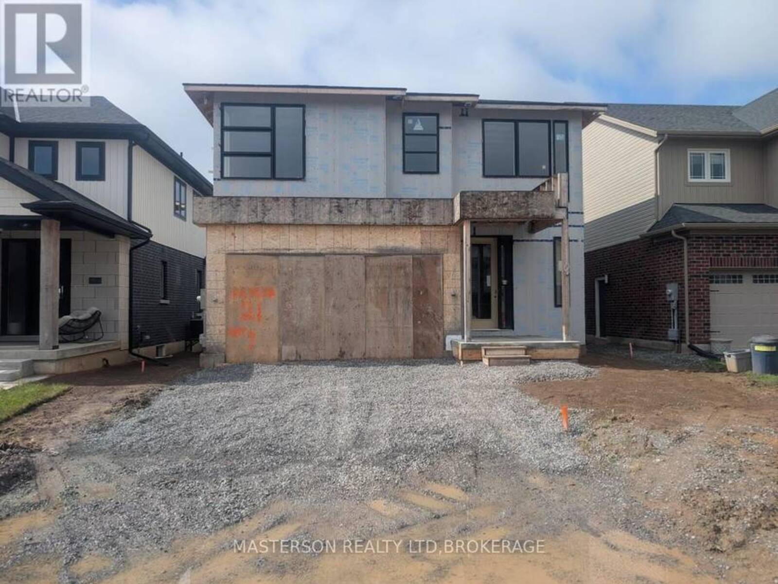 21 ALICIA CRESCENT, Thorold, Ontario L2V 0M1