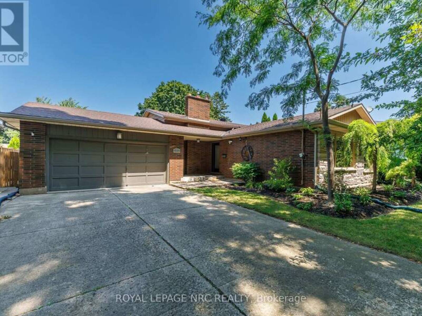 15 BLACK FRIARS ROAD, St. Catharines, Ontario L2N 2M8