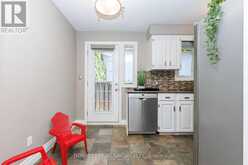 15 BLACK FRIARS ROAD | St. Catharines Ontario | Slide Image Fifteen