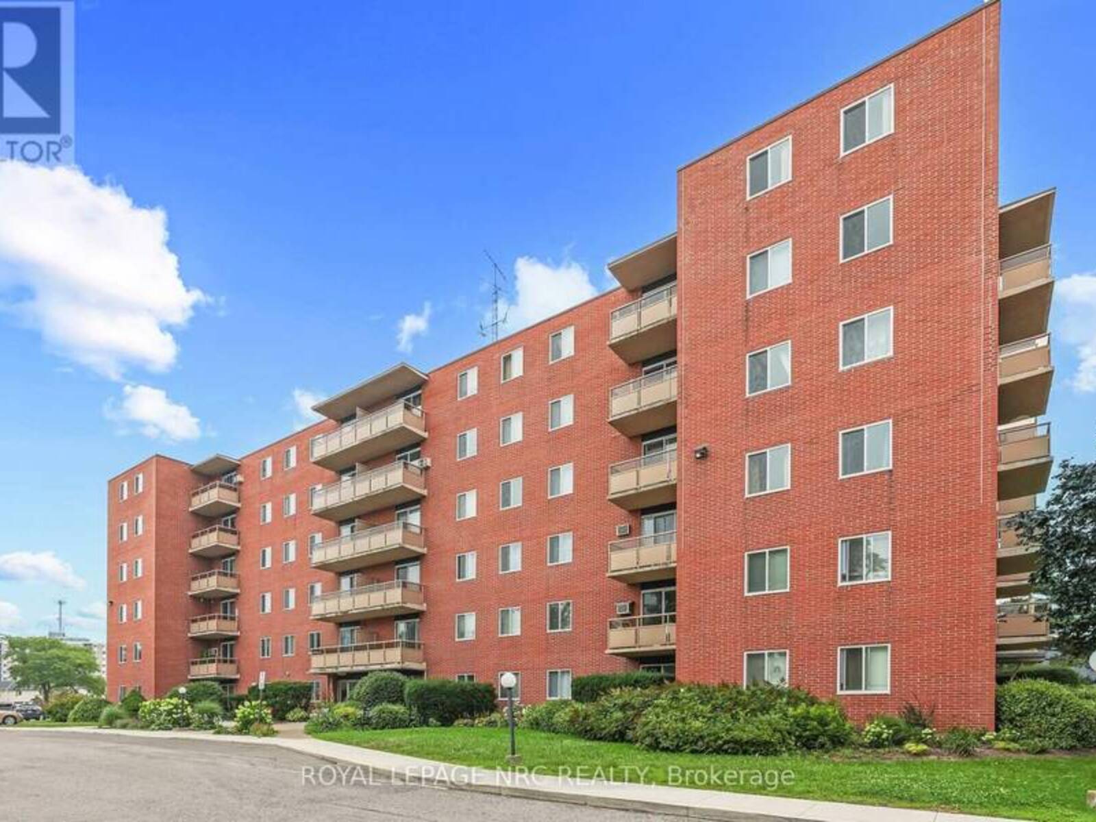 208 - 264 GRANTHAM AVENUE N, St. Catharines, Ontario L2P 3H1