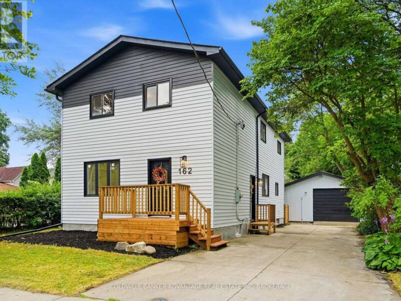 162 DUFFERIN STREET E, St. Catharines, Ontario L2R 2A5