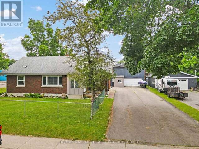 222 RIDGEWAY ROAD Fort Erie Ontario, L0S 1B0 - 6 Bedrooms Home For Sale