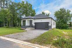 11 STICKLES STREET | Fonthill Ontario | Slide Image Two