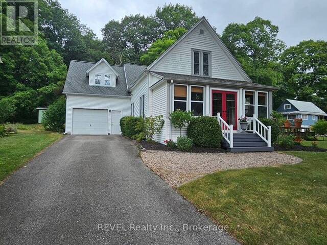 4912 BROWN ROAD Fort Erie Ontario, L0S 1N0 - 3 Bedrooms Waterfront Home For sale