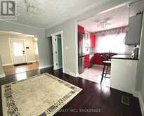 5060 ONTARIO AVENUE | Niagara Falls Ontario | Slide Image Ten
